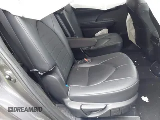 2023 Toyota Highlander L z VIN 5TDKDRBH7PS044010, wystawiony jako IAAI lot #42072483 z przebiegiem 21 655 mil mil oraz . Historia ofert i sprzedaży dostępna na DreamBid. Obrazek 8.