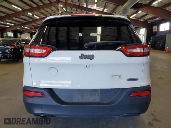 2017 Jeep Cherokee Latitude with VIN 1C4PJLCB9HW667975, listed as a Copart auction lot 62476195 with 189,332 mi miles and Clean title. Bid and sale history available at DreamBid. Image 6.