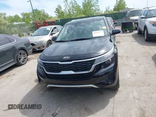 2021 Kia Seltos LX z VIN KNDEPCAA3M7071555, wystawiony jako IAAI lot #42210777 z przebiegiem 51 888 mil mil oraz . Historia ofert i sprzedaży dostępna na DreamBid. Obrazek 13.