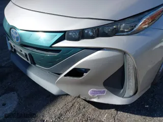 2018 Toyota Prius Prime Plus with VIN JTDKARFP1J3104690, listed as a IAAI auction lot 41620758 with NaN miles. Bid and sale history available at carsss.com. Image 6.