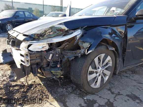 2019 Nissan Altima S with VIN 1N4BL4BVXKC157333, listed as a IAAI auction lot 41995192 with 94,331 mi miles and . Bid and sale history available at DreamBid. Image 6.