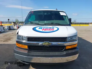 2021 Chevrolet Express Cargo with VIN 1GCWGAFP3M1204940, listed as a IAAI auction lot 42030364 with 81,163 mi miles and . Bid and sale history available at DreamBid. Image 12.