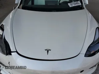 2020 Tesla Model 3 Standard Range Plus z VIN 5YJ3E1EA5LF599103, wystawiony jako Copart lot #59159465 z przebiegiem 32 614 mil mil oraz Czysty tytuł • Clean title. Historia ofert i sprzedaży dostępna na DreamBid. Obrazek 11.