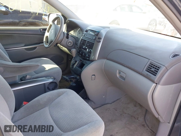 2009 Toyota Sienna CE with VIN 5TDZK23CX9S225555, listed as a IAAI auction lot 41796532 with 153,325 mi miles and . Bid and sale history available at DreamBid. Image 5.