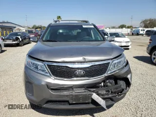 2014 Kia Sorento LX with VIN 5XYKT4A74EG539743, listed as a Copart auction lot 47285675 with 105,956 mi miles and Salvage Title. Bid and sale history available at carsss.com. Image 5.