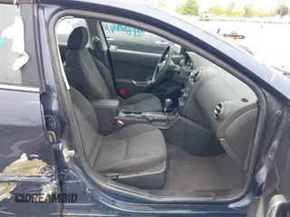 2008 Pontiac G6 1SV Value Leader z VIN 1G2ZF57B284105013, wystawiony jako IAAI lot #42183238 z przebiegiem 162 960 mil mil oraz . Historia ofert i sprzedaży dostępna na DreamBid. Obrazek 5.