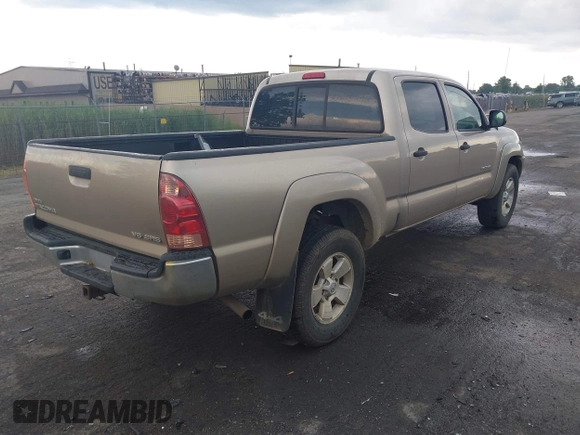 2008 Toyota Tacoma with VIN 5TEMU52N48Z472256, listed as a IAAI auction lot 42601232 with 304,330 mi miles and . Bid and sale history available at DreamBid. Image 4.