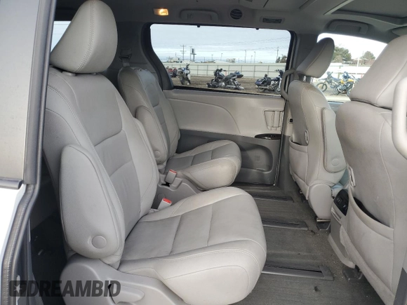 2018 Toyota Sienna XLE with VIN 5TDDZ3DC7JS198250, listed as a Copart auction lot 45917405 with 119,381 mi miles and Salvage Title. Bid and sale history available at carsss.com. Image 11.