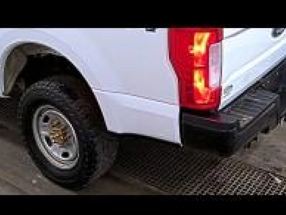 2018 Ford F-250 XL with VIN 1FT7X2B6XJEB43341, listed as a IAAI auction lot 42559799 with 191,877 mi miles and . Bid and sale history available at DreamBid. Image 8.