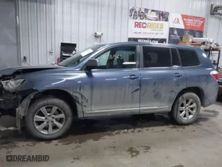 2012 Toyota Highlander with VIN 5TDBK3EH9CS119511, listed as a IAAI auction lot 41581563 with 131,970 mi miles. Bid and sale history available at carsss.com. Image 14.