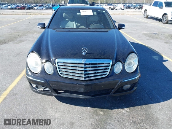 2008 Mercedes-Benz E-Class Luxury 3.5L with VIN WDBUF56X68B184781, listed as a IAAI auction lot 41812271 with 180,567 mi miles. Bid and sale history available at carsss.com. Image 6.