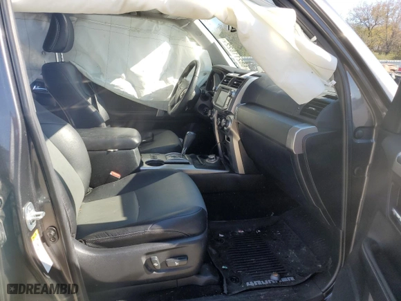 2017 Toyota 4Runner SR5 with VIN JTEBU5JR8H5452683, listed as a Copart auction lot 68211822 with 66,882 mi miles. Bid and sale history available at carsss.com. Image 7.