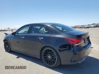 2019 Mercedes-Benz A 220 z VIN WDD3G4EB0KW012830, wystawiony jako Copart lot #56175745 z przebiegiem 89 755 mil mil oraz Szkoda całkowita • Salvage title. Historia ofert i sprzedaży dostępna na DreamBid. Obrazek 2.