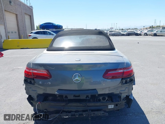 2018 Mercedes-Benz E 400 with VIN WDD1K6FB7JF042020, listed as a IAAI auction lot 42022041 with 69,859 mi miles and . Bid and sale history available at DreamBid. Image 17.