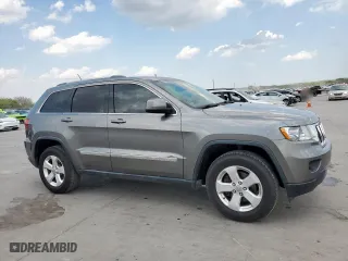2011 Jeep Grand Cherokee Laredo with VIN 1J4RR4GT0BC705638, listed as a Copart auction lot 50790655 with 96,265 mi miles and Clean Title. Bid and sale history available at carsss.com. Image 4.