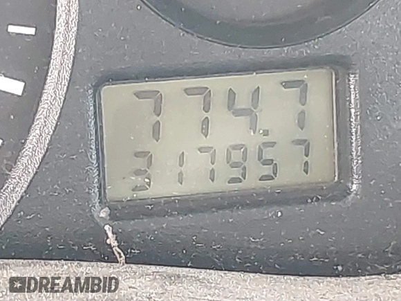 2003 Ford Focus SE Fleet с VIN 1FAFP36363W142000, выставлен на аукционе IAAI как лот 39992234 с пробегом 317 957 миль миль и . История ставок и продаж доступна на DreamBid. Изображение 15.
