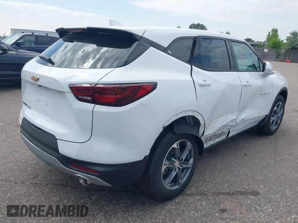 2025 Chevrolet Blazer LT с VIN 3GNKBHR49SS210008, выставлен на аукционе IAAI как лот 42567029 с пробегом 125 миль миль и . История ставок и продаж доступна на DreamBid. Изображение 4.