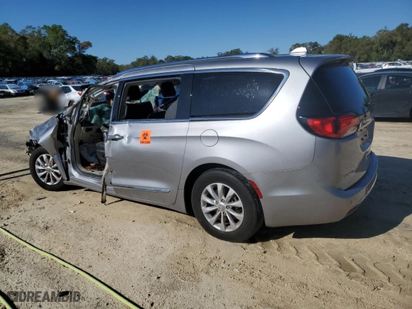 2018 Chrysler Pacifica Touring L with VIN 2C4RC1BGXJR192727, listed as a Copart auction lot 49150055 with 0 mi miles and Non Repairable. Bid and sale history available at carsss.com. Image 2.