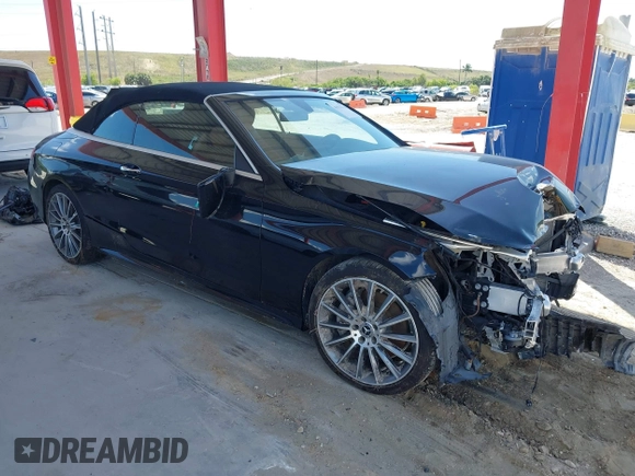 2020 Mercedes-Benz C 300 with VIN WDDWK8DBXLF951795, listed as a IAAI auction lot 41925316 with 47,348 mi miles and . Bid and sale history available at DreamBid. Image 14.