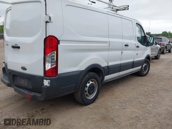 2018 Ford Transit z VIN 1FTYE1ZM2JKB56191, wystawiony jako IAAI lot #42538736 z przebiegiem 204 436 mil mil oraz . Historia ofert i sprzedaży dostępna na DreamBid. Obrazek 4.