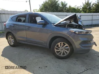 2018 Hyundai Tucson SE z VIN KM8J2CA44JU645919, wystawiony jako Copart lot #55580635 z przebiegiem Nie podano mil oraz Szkody całkowita. Historia ofert i sprzedaży dostępna na DreamBid. Obrazek 4.