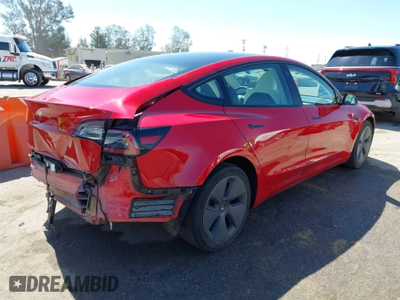 2023 Tesla Model 3 z VIN 5YJ3E1EA6PF566326, wystawiony jako IAAI lot #42687125 z przebiegiem 43 548 mil mil oraz . Historia ofert i sprzedaży dostępna na DreamBid. Obrazek 4.