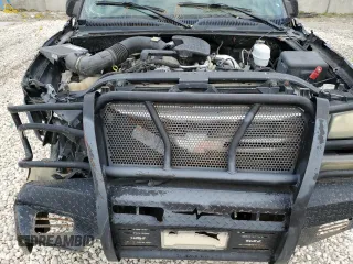 2005 Chevrolet Silverado 3500 DRW LT with VIN 1GCJK33265F908745, listed as a Copart auction lot 76309194 with 214,080 mi miles and Salvage Title. Bid and sale history available at carsss.com. Image 11.