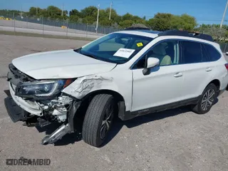 2018 Subaru Outback Limited with VIN 4S4BSANC5J3259686, listed as a IAAI auction lot 41822985 with 43,584 mi miles. Bid and sale history available at carsss.com. Image 6.