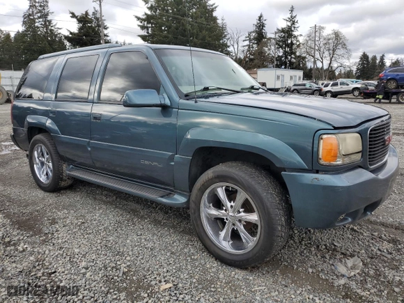 1999 GMC Denali with VIN 1GKEK13R6XR918944, listed as a Copart auction lot 46049675 with 140,826 mi miles and Clean Title. Bid and sale history available at carsss.com. Image 4.