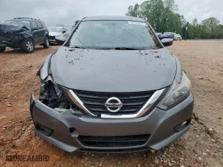 2017 Nissan Altima 2.5 S with VIN 1N4AL3AP2HC131391, listed as a Copart auction lot 52106425 with 192,827 mi miles and Salvage Title. Bid and sale history available at carsss.com. Image 5.