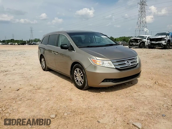 2013 Honda Odyssey EX-L with VIN 5FNRL5H68DB075153, listed as a Copart auction lot 60887325 with 263,001 mi miles and Salvage title. Bid and sale history available at DreamBid. Image 14.