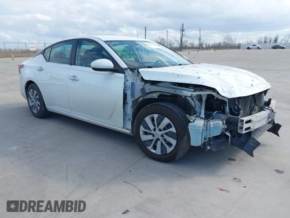 2020 Nissan Altima S z VIN 1N4BL4BV7LC250182, wystawiony jako IAAI lot #41525288 z przebiegiem 84 641 mil mil oraz . Historia ofert i sprzedaży dostępna na DreamBid. Obrazek 1.