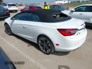 2017 Buick Cascada Premium с VIN W04WH3N51HG095237, выставлен на аукционе IAAI как лот 42653385 с пробегом 72 868 миль миль и . История ставок и продаж доступна на DreamBid. Изображение 3.