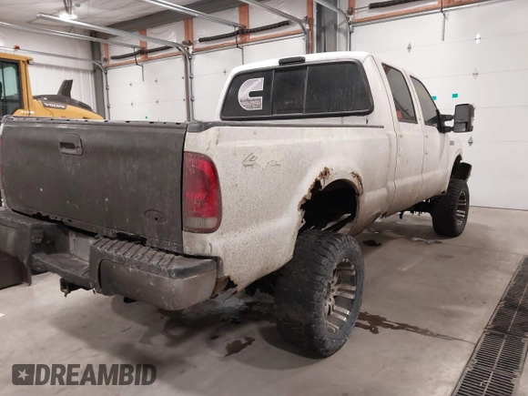 2001 Ford Super Duty F-250 XL with VIN 1FTNW21FX1EA67812, listed as a IAAI auction lot 41380803 with 219,306 mi miles. Bid and sale history available at carsss.com. Image 4.