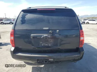 2010 Chevrolet Tahoe LT z VIN 1GNMCBE30AR206818, wystawiony jako Copart lot #52165385 z przebiegiem 181 619 mil mil oraz Czysty tytuł • Clean title. Historia ofert i sprzedaży dostępna na DreamBid. Obrazek 6.