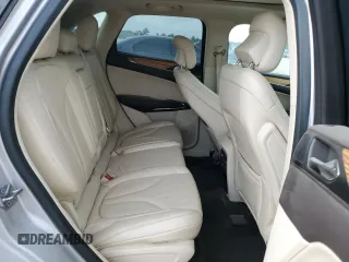 2016 Lincoln MKC Select z VIN 5LMCJ2C9XGUJ05222, wystawiony jako Copart lot #55500735 z przebiegiem 104 831 mil mil oraz Szkoda całkowita • Salvage title. Historia ofert i sprzedaży dostępna na DreamBid. Obrazek 11.