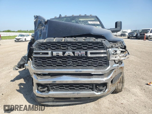 2019 Ram 3500 Tradesman with VIN 3C63RRGL4KG516262, listed as a Copart auction lot 71496904 with 359,628 mi miles and Salvage Title. Bid and sale history available at carsss.com. Image 5.