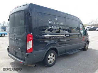 2017 Ford Transit Wagon XL with VIN 1FBAX2CM5HKB15501, listed as a IAAI auction lot 42072707 with 1 mi miles. Bid and sale history available at carsss.com. Image 4.