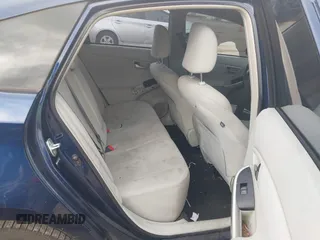 2012 Toyota Prius One z VIN JTDKN3DU8C1595512, wystawiony jako IAAI lot #41804229 z przebiegiem 204 504 mil mil oraz . Historia ofert i sprzedaży dostępna na DreamBid. Obrazek 8.