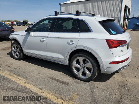 2021 Audi Q5 Premium Plus with VIN WA1BAAFYXM2051891, listed as a Copart auction lot 52320605 with 26,747 mi miles and Salvage Title. Bid and sale history available at carsss.com. Image 2.