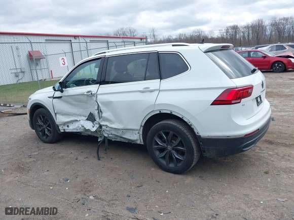 2022 Volkswagen Tiguan SE with VIN 3VV3B7AX0NM168531, listed as a IAAI auction lot 41879481 with 56,022 mi miles. Bid and sale history available at carsss.com. Image 14.