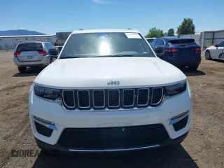2024 Jeep Grand Cherokee с VIN 1C4RJYB6XRC135521, выставлен на аукционе IAAI как лот 42853749 с пробегом 27 428 миль миль и . История ставок и продаж доступна на DreamBid. Изображение 12.