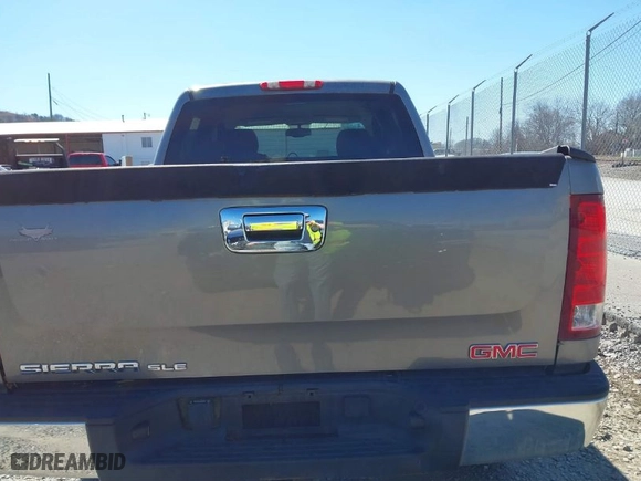2007 GMC Sierra 1500 Work Truck with VIN 2GTEK13M071589196, listed as a IAAI auction lot 41668201 with NaN miles. Bid and sale history available at carsss.com. Image 16.