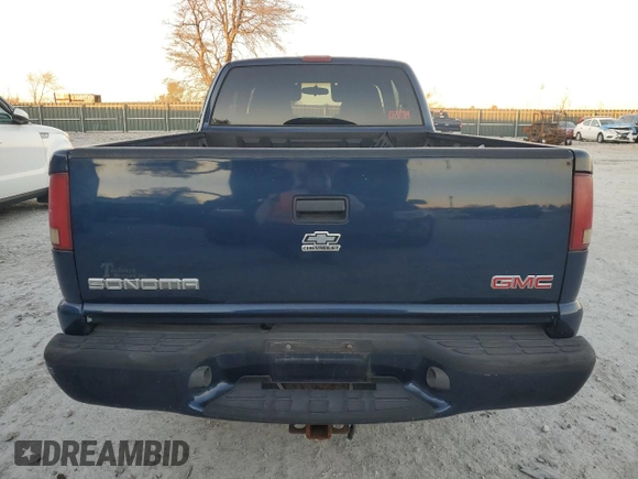 2003 GMC Sonoma with VIN 1GTCS19H638255246, listed as a Copart auction lot 81984774 with Not Provided miles and Salvage Title. Bid and sale history available at DreamBid. Image 6.