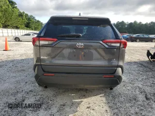 2023 Toyota RAV4 LE z VIN 2T3F1RFV6PW393703, wystawiony jako Copart lot #59969205 z przebiegiem 26 327 mil mil oraz Czysty tytuł • Clean title. Historia ofert i sprzedaży dostępna na DreamBid. Obrazek 6.