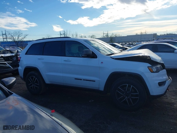 2019 Jeep Grand Cherokee Trailhawk with VIN 1C4RJFLG7KC697555, listed as a IAAI auction lot 41208149 with 78,599 mi miles. Bid and sale history available at carsss.com. Image 14.