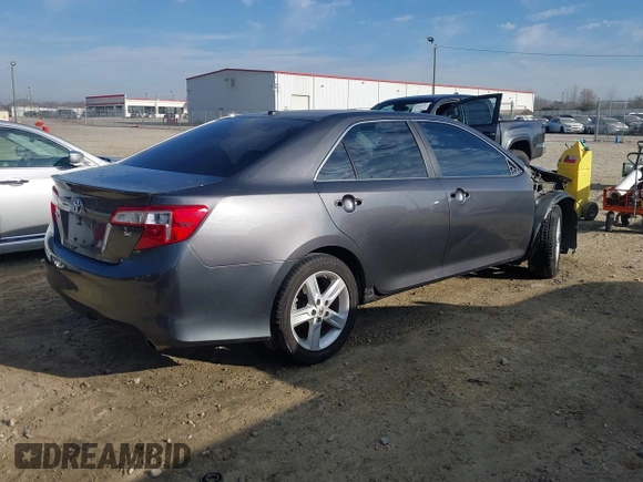 2013 Toyota Camry L with VIN 4T1BF1FK6DU642576, listed as a IAAI auction lot 41686230 with 187,742 mi miles. Bid and sale history available at carsss.com. Image 4.