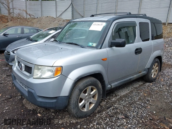 2010 Honda Element EX with VIN 5J6YH2H72AL003419, listed as a IAAI auction lot 42128138 with 134,109 mi miles and . Bid and sale history available at DreamBid. Image 2.