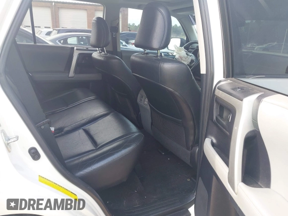 2011 Toyota 4Runner Trail z VIN JTEBU5JRXB5058223, wystawiony jako IAAI lot #42277953 z przebiegiem 269 868 mil mil oraz . Historia ofert i sprzedaży dostępna na DreamBid. Obrazek 8.