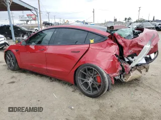 2018 Tesla Model 3 Long Range Battery z VIN 5YJ3E1EB2JF075221, wystawiony jako Copart lot #53571425 z przebiegiem 45 927 mil mil oraz Szkoda całkowita • Salvage title. Historia ofert i sprzedaży dostępna na DreamBid. Obrazek 2.